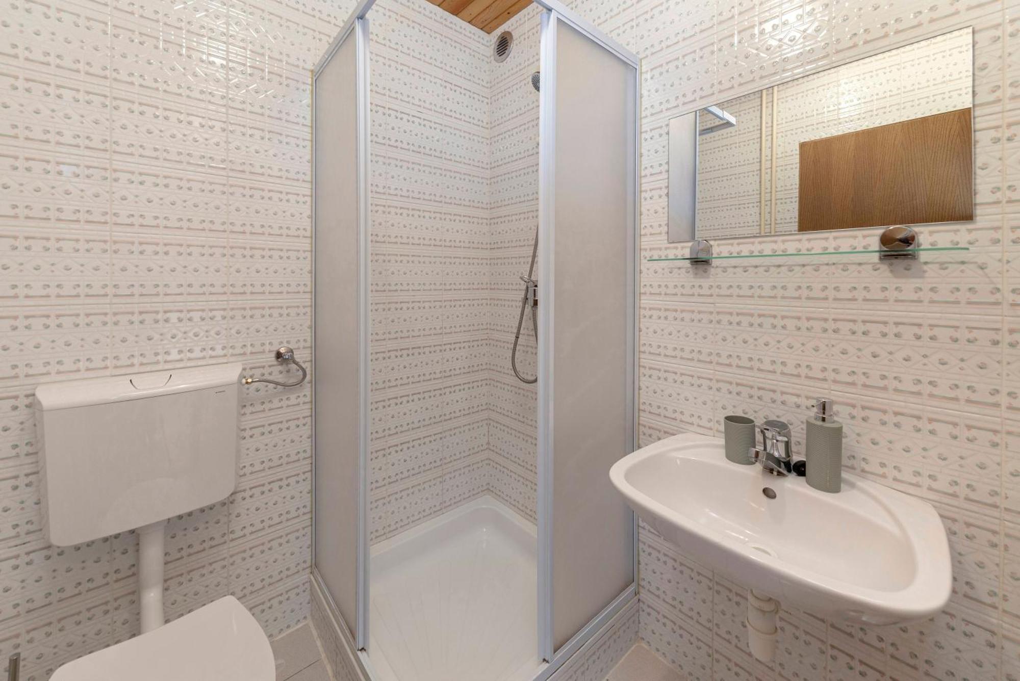 Apartmaji Hodak Guest house Bohinj